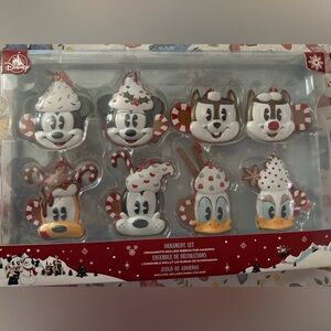 Disney Parks 2021 hot chocolate ornament set